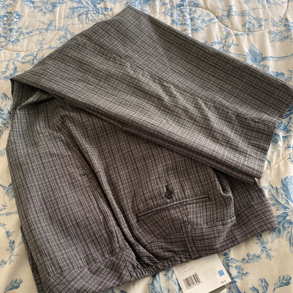 COPY - Liz Claiborne woman size 20 Slacks Nwt